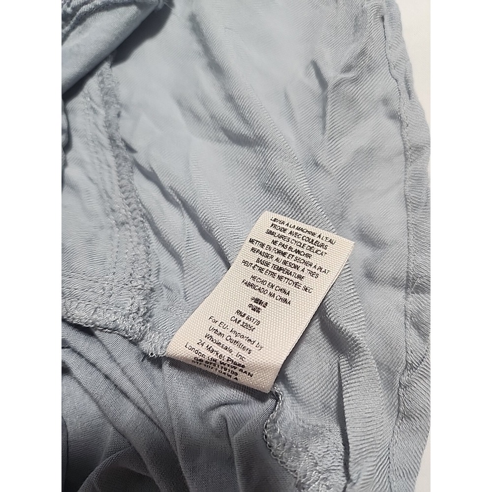 Free People Collared Button Down Blouse Oversized Pockets Size XS Blue‎ - Picture 8 of 8